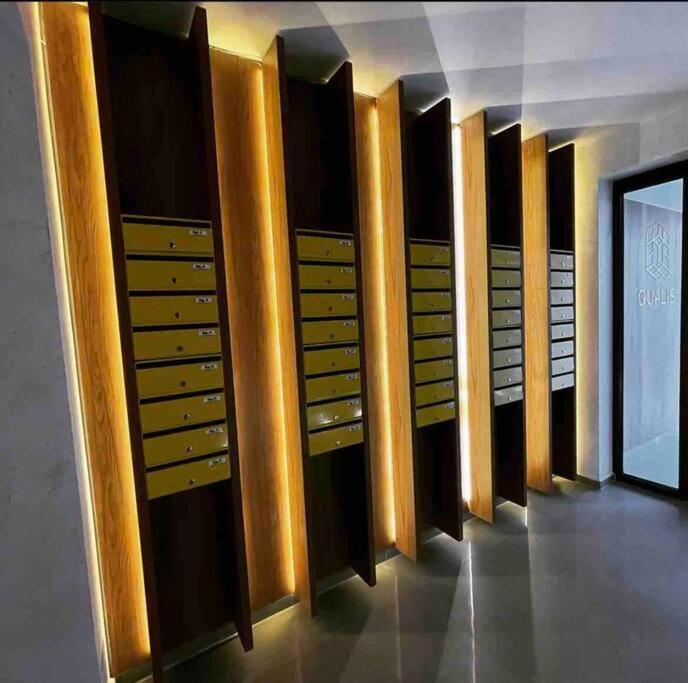 Minimalist Studio Apartment Brașov Exterior foto